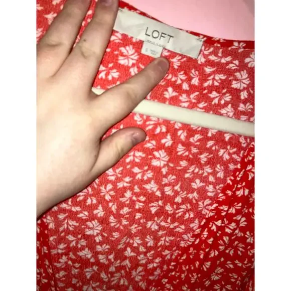 🛑 LAST CHANCE! Loft red with white dainty floral wrap dress size small - Picture 3 of 6